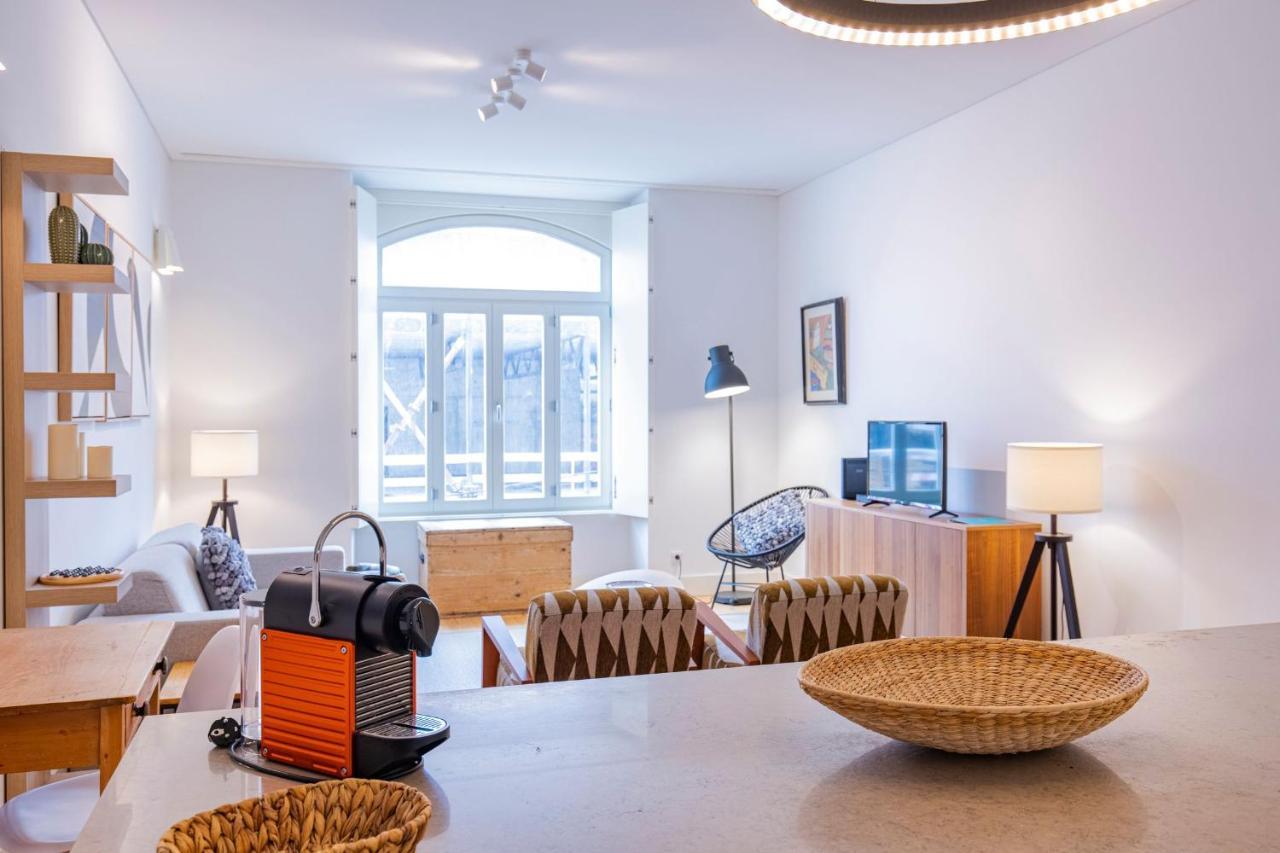 Modern Rustic Flat In Santos By Lovelystay Lisboa Εξωτερικό φωτογραφία